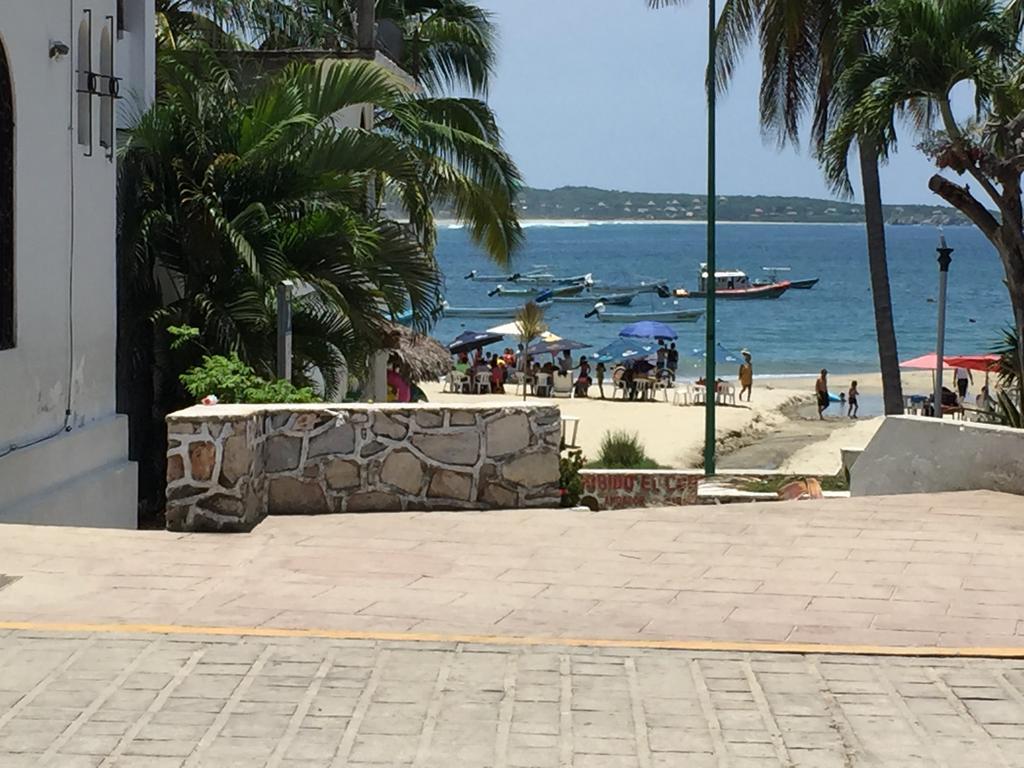 Hotel Mayflower Puerto Escondido  Exterior photo