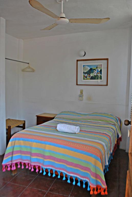 Hotel Mayflower Puerto Escondido  Exterior photo