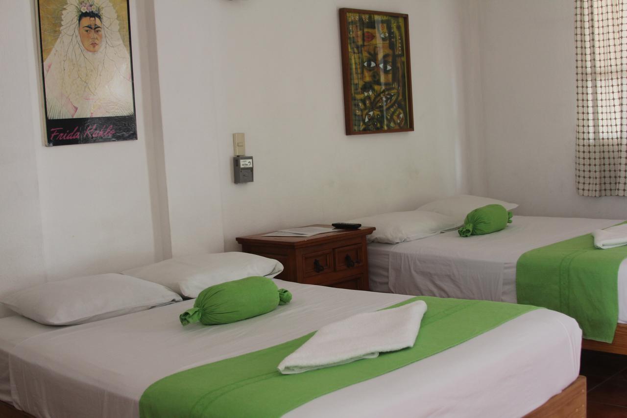 Hotel Mayflower Puerto Escondido  Exterior photo