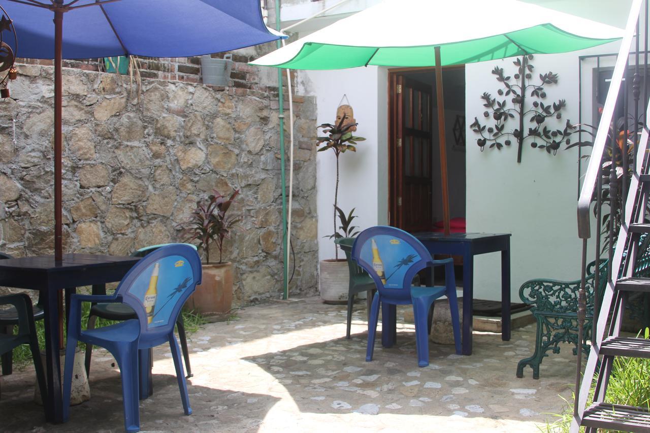 Hotel Mayflower Puerto Escondido  Exterior photo