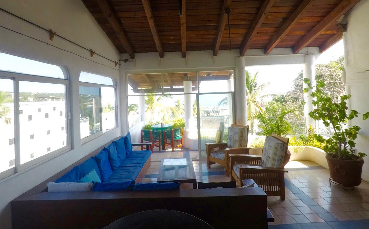 Hotel Mayflower Puerto Escondido  Exterior photo
